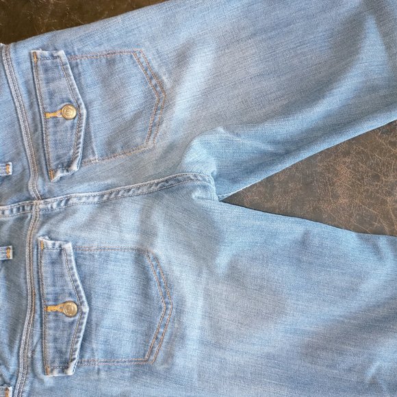 Banana Republic Classic Flare Leg Jeans - Picture 4 of 6